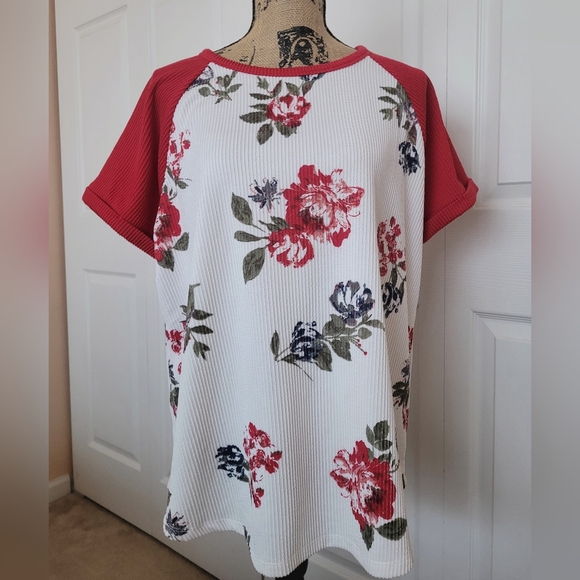 ❤️ Maurices Raglan Tee - Picture 1 of 4